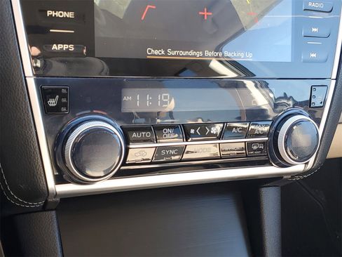 Used 2019 Subaru Outback 2.5i Premium image 29