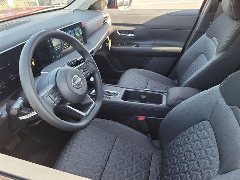New 2026 Nissan Kicks SV w/ Cold Weather Package image 3