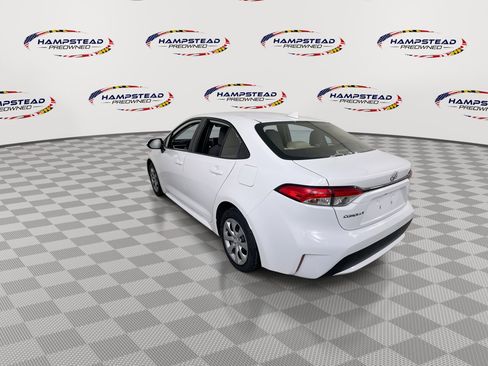 Used 2020 Toyota Corolla LE image 6