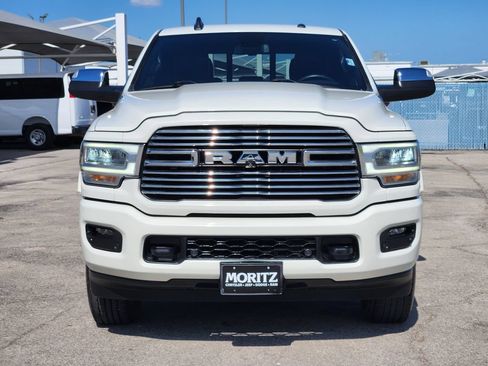 Used 2022 RAM 2500 Laramie AWD/4WD image 2