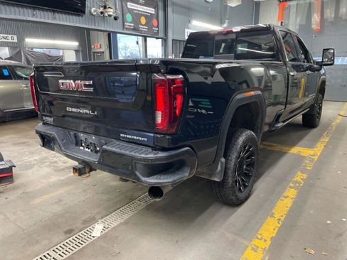 Used 2023 GMC Sierra 2500 Denali w/ Denali Ultimate Package image 3