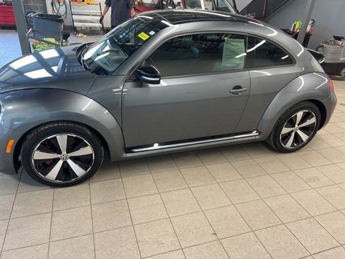 Used 2012 Volkswagen Beetle Turbo image 4