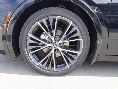 New 2026 Toyota Prius XLE image 18