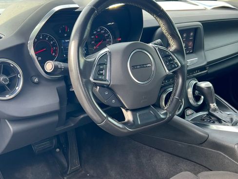 Used 2023 Chevrolet Camaro LT RWD image 18