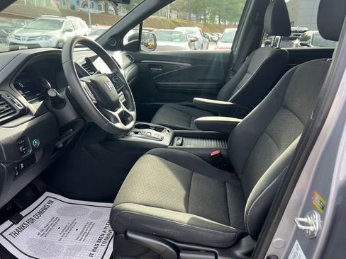 Used 2021 Honda Passport Sport image 9