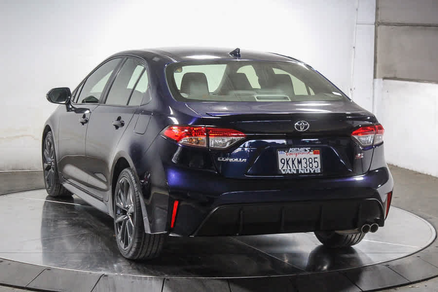 Used 2024 Toyota Corolla SE w/ SE Premium Package FWD image 5