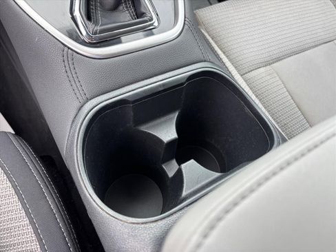 Used 2023 Subaru Outback Premium image 19