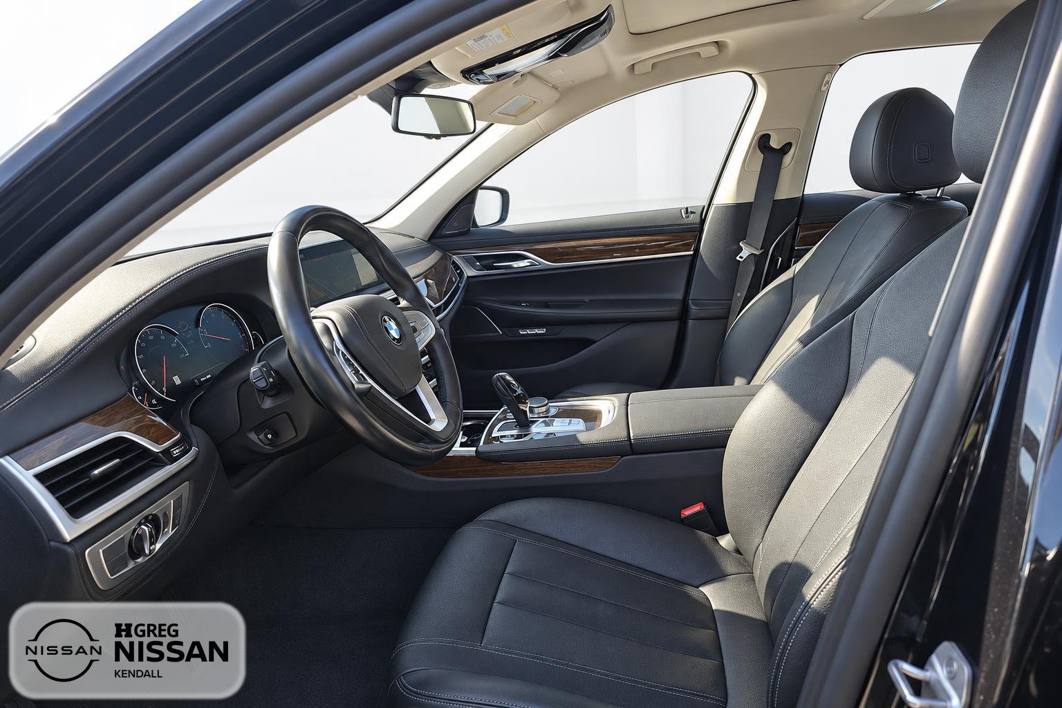 Used 2018 BMW 740i w/ Driver Assistance Package RWD image 7