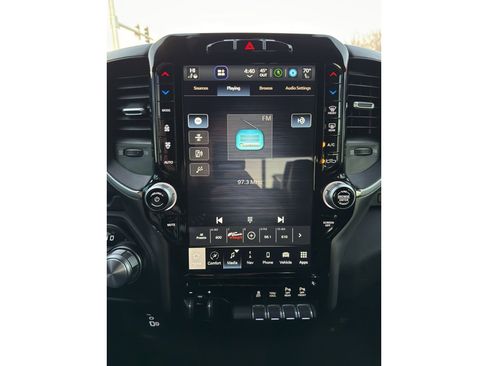 Used 2024 RAM 1500 Laramie image 17