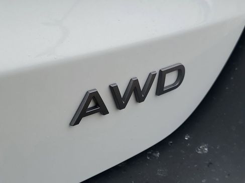 New 2026 Nissan Kicks SV image 7