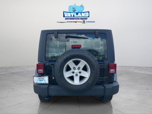 Used 2012 Jeep Wrangler Sport image 4