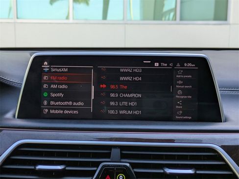 Used 2022 BMW 750i xDrive w/ Luxury Rear Seating Package image 17