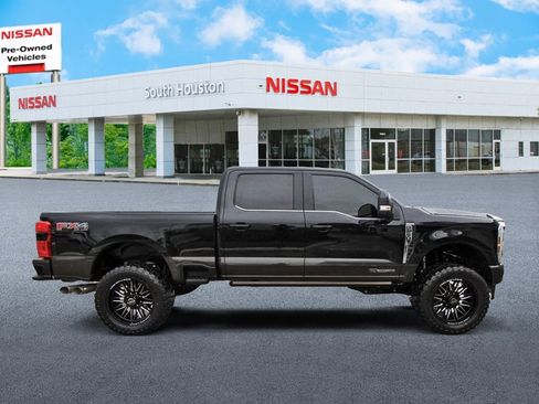 Used 2024 Ford F250 King Ranch w/ FX4 Off-Road Package AWD/4WD image 5