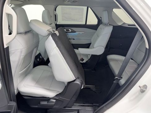 New 2026 Ford Explorer Platinum w/ LUX Leather Package image 36