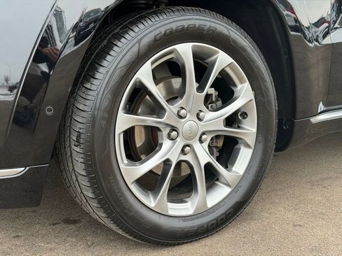 Used 2019 Jeep Grand Cherokee Summit w/ Platinum Series Group image 29