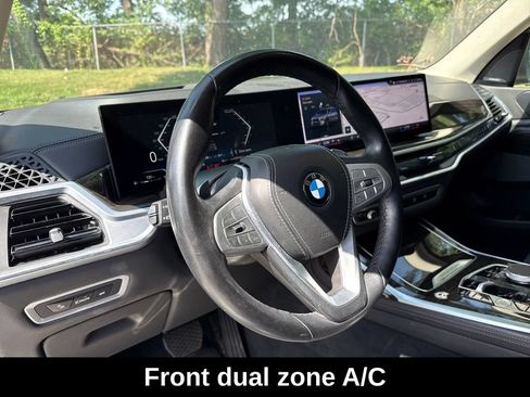 Used 2024 BMW X7 xDrive40i AWD/4WD image 16