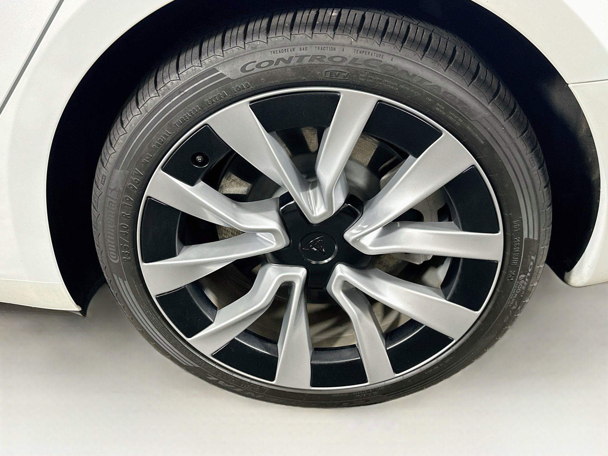 Used 2025 Tesla Model 3 Long Range RWD image 11