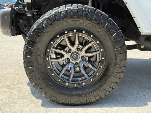 Used 2024 Jeep Wrangler Sport AWD/4WD image 12