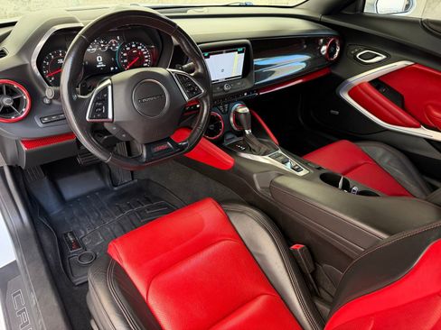 Used 2018 Chevrolet Camaro SS RWD image 2