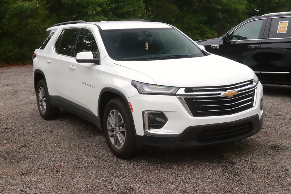 Used 2023 Chevrolet Traverse LT AWD/4WD image 3