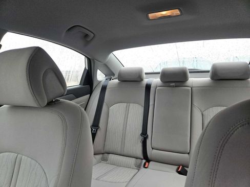 Used 2016 Hyundai Sonata SE image 13