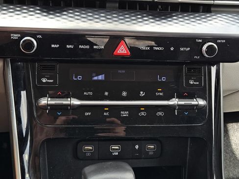 Used 2024 Kia Carnival SX Prestige FWD image 20
