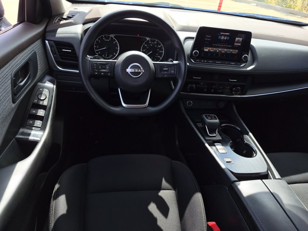 Certified 2023 Nissan Rogue S FWD image 11