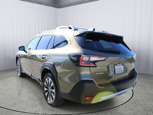 Used 2025 Subaru Outback Touring image 6