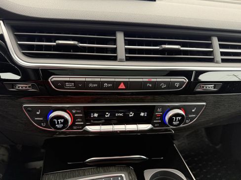 Used 2017 Audi Q7 3.0T Prestige image 31