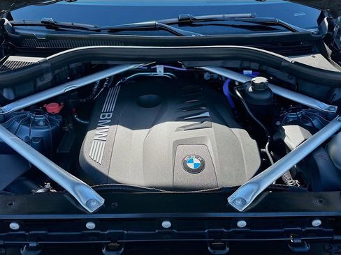 Used 2025 BMW X5 sDrive40i image 36