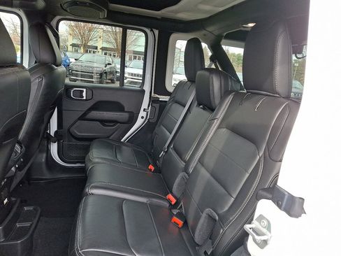 Certified 2022 Jeep Wrangler Unlimited Sahara w/ LED Lighting Group AWD/4WD image 20