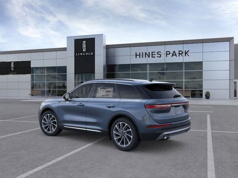 New 2026 Lincoln Corsair Premiere image 4