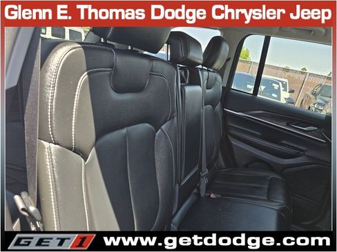 Used 2023 Jeep Grand Cherokee Limited w/ Black Appearance Package RWD image 30