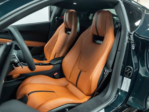 Used 2025 Lotus Emira image 20
