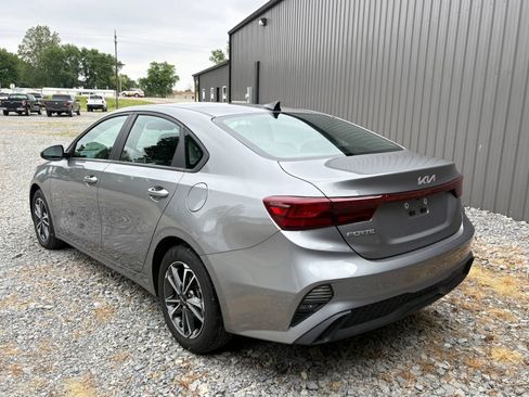 Used 2023 Kia Forte LXS FWD image 7