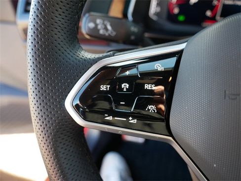 Certified 2023 Volkswagen Jetta GLI Autobahn image 25