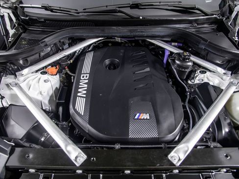 Used 2025 BMW X6 xDrive40i w/ Climate Comfort Package image 51