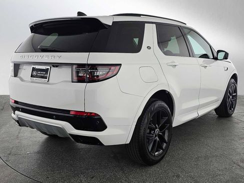 Used 2024 Land Rover Discovery Sport S image 5