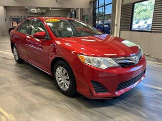 Used 2014 Toyota Camry LE FWD video 1