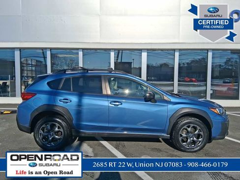 Used 2022 Subaru Crosstrek 2.5i Sport w/ Moonroof Package image 4