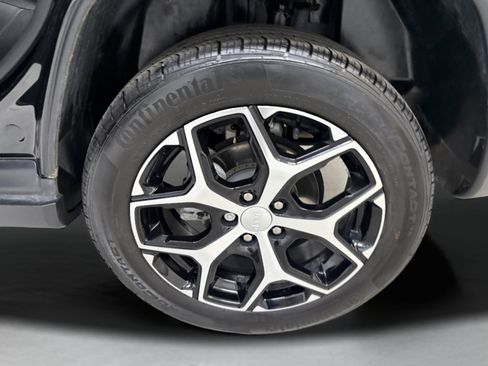 Used 2024 Jeep Compass Limited AWD/4WD image 7