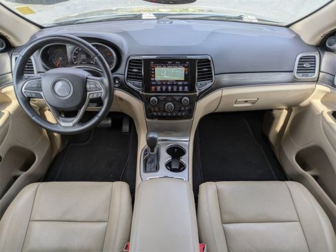 Used 2021 Jeep Grand Cherokee Limited w/ Luxury Group II image 20