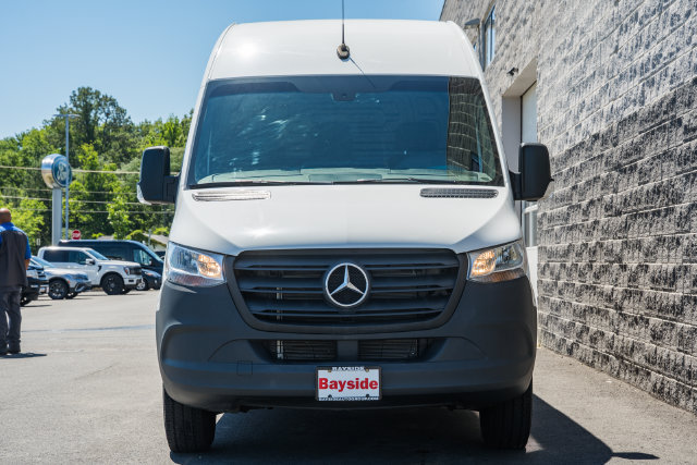 Used 2024 Mercedes-Benz Sprinter 3500 image 3