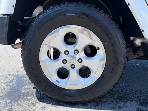 Used 2015 Jeep Wrangler Unlimited Sahara w/ Connectivity Group image 23