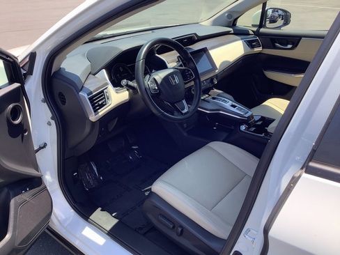 Used 2018 Honda Clarity Touring image 7