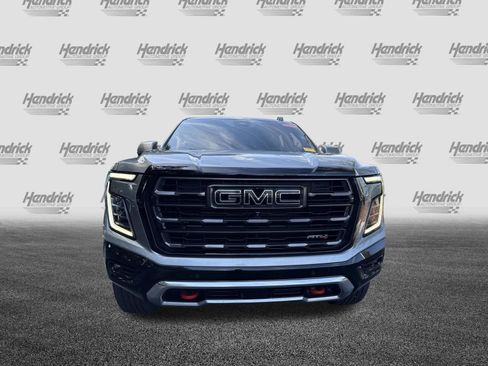 Used 2025 GMC Yukon AT4 Ultimate AWD/4WD image 3