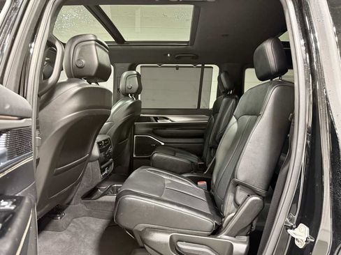 Used 2024 Jeep Wagoneer Series II w/ Convenience Group I image 20