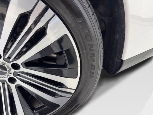 Used 2022 Mercedes-Benz EQS 450+ Sedan image 82