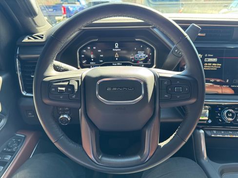 Used 2025 GMC Sierra 3500 Denali Ultimate image 19