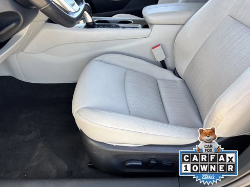 Certified 2022 Nissan Altima 2.5 SV w/ SV Premium Package FWD image 22